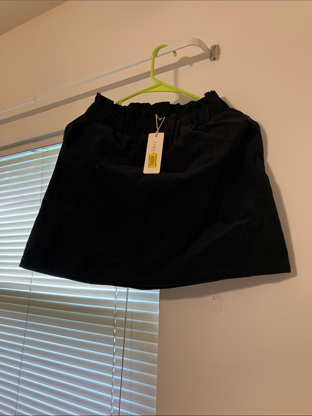 Copper Key Black and Green Corduroy Elastic-Waist Mini Skirts Lot of 2